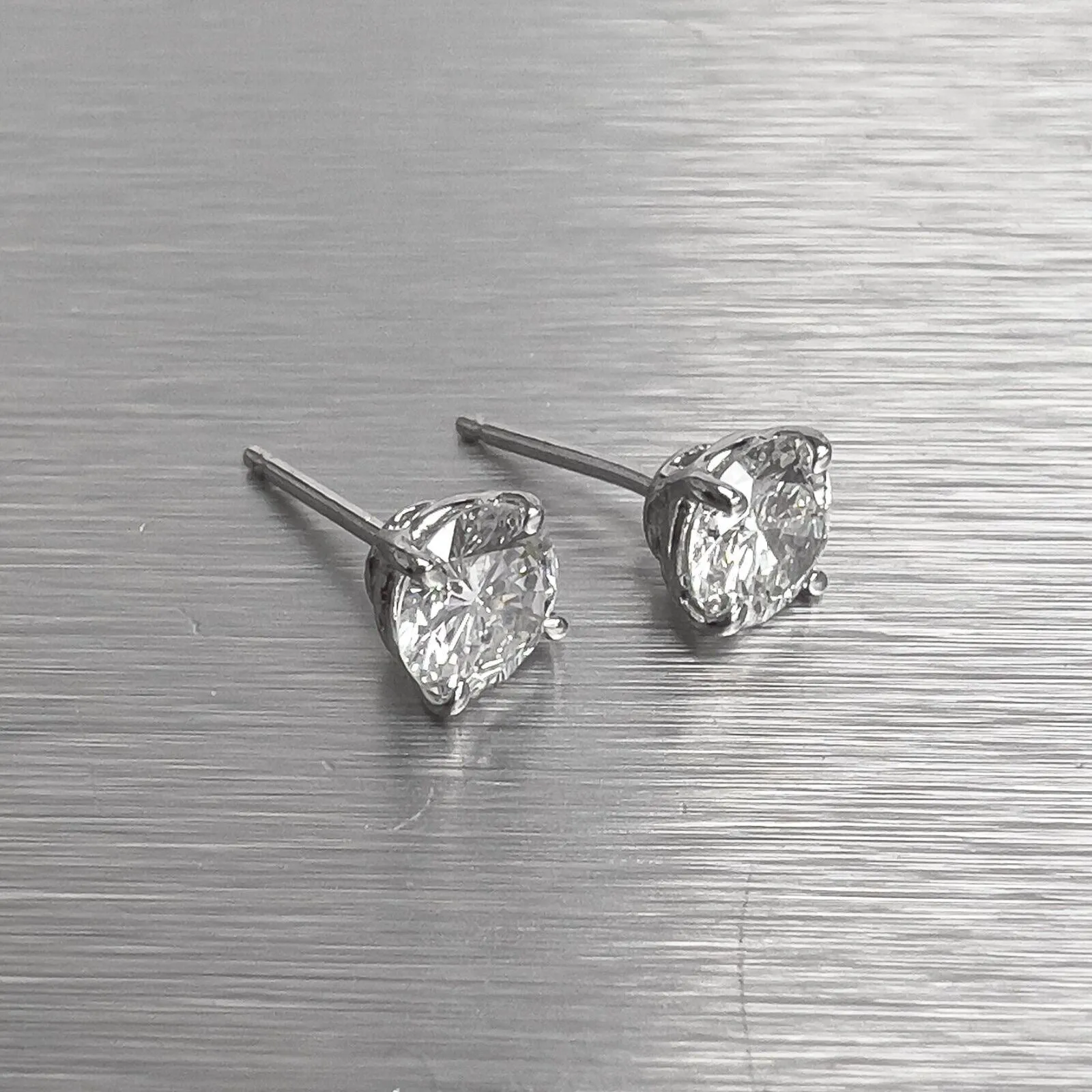 14k White Gold Round Diamond 4 Prong Basket Stud Earrings 1.40ctw G I2