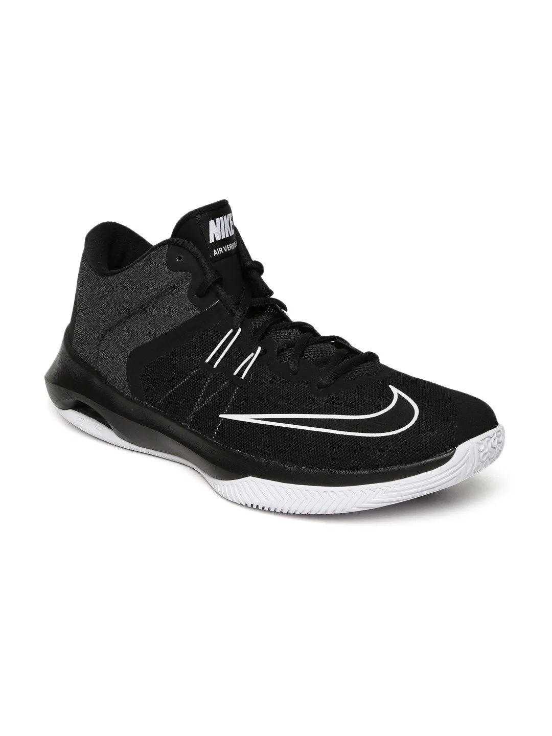 Air Versitile II Basketball Shoe