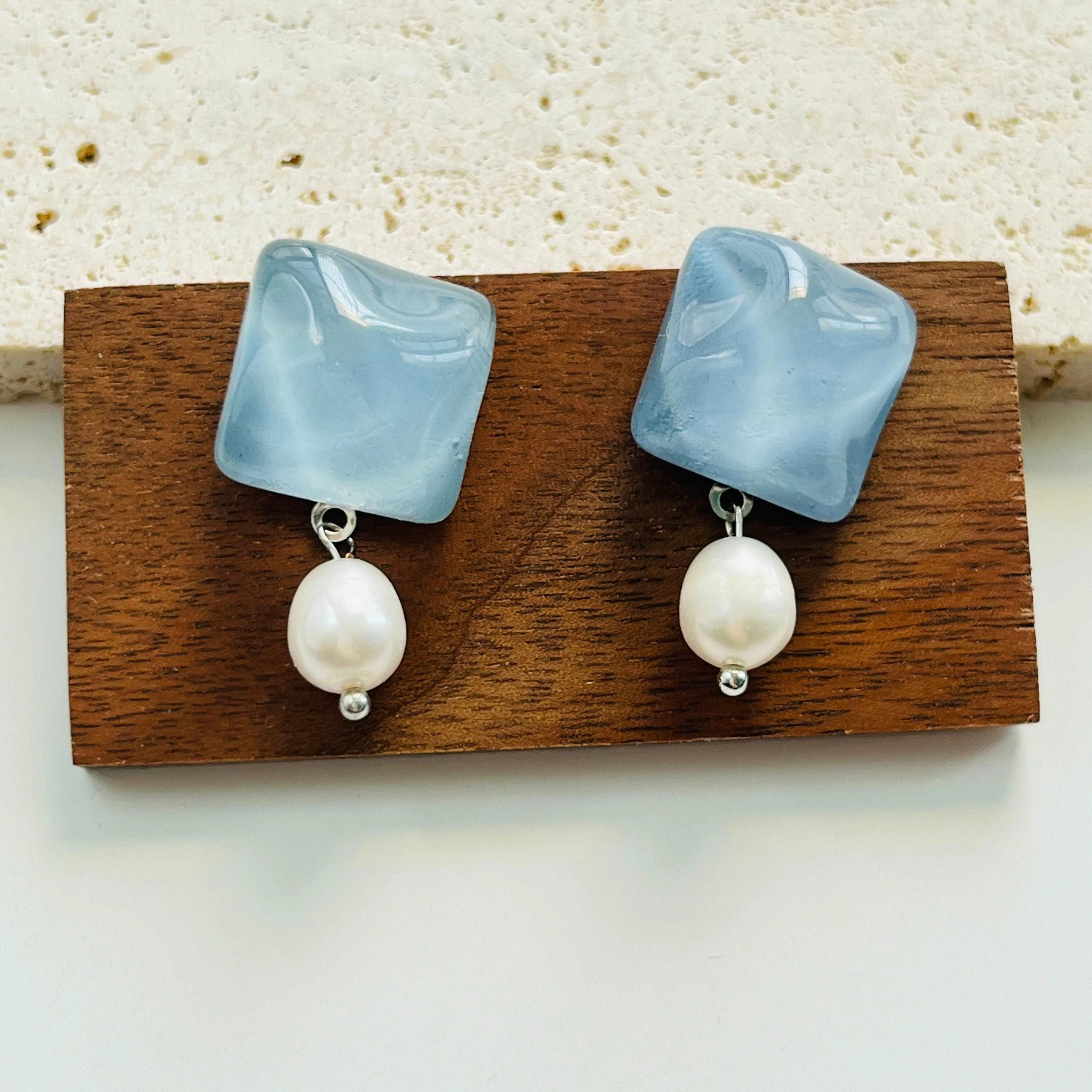 Water Wave Freshwater Pearl Earrings